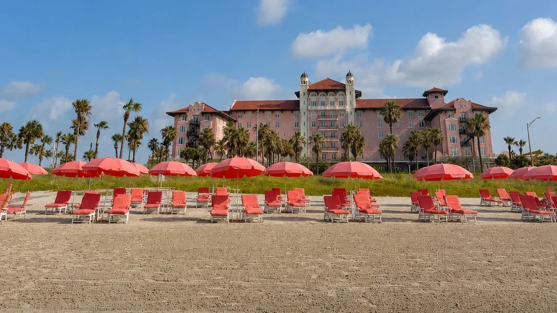 GiGi Beach Club